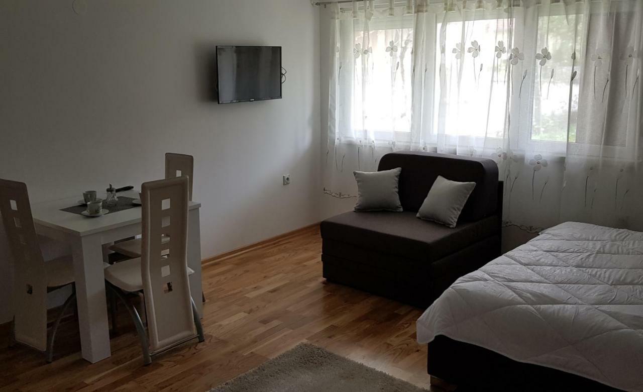 Banjalux Apartmani I Sobe วรินรัชกา บานยา ภายนอก รูปภาพ