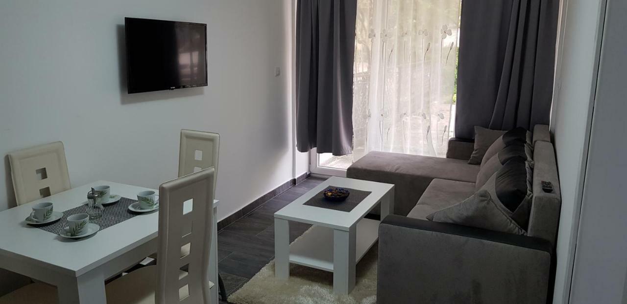 Banjalux Apartmani I Sobe วรินรัชกา บานยา ภายนอก รูปภาพ