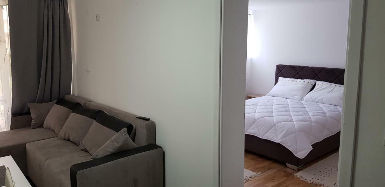 Banjalux Apartmani I Sobe วรินรัชกา บานยา ภายนอก รูปภาพ